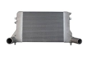 Välijäähdytin: VW Golf V Audi A3 564x413x57 liitäntä 2.75" Bar and Plate