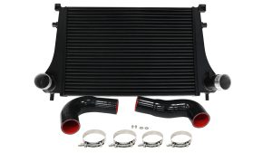 Välijäähdytin: VW Jetta Passat Golf 7 R GTI Audi A3 S3 8V Skoda Octavia 3 RS 1.8T 2.0T 50mm (kennon leveys 615mm)